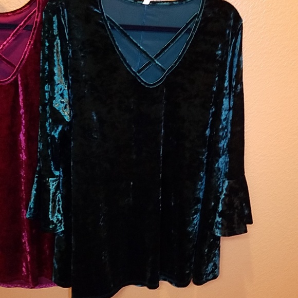 Velvet Tunic NWT - Picture 2 of 7